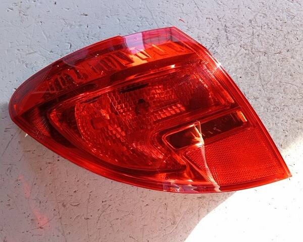 STOP FANALE POSTERIORE SINISTRO PER OPEL Meriva 3° Serie 13434859 (10>)