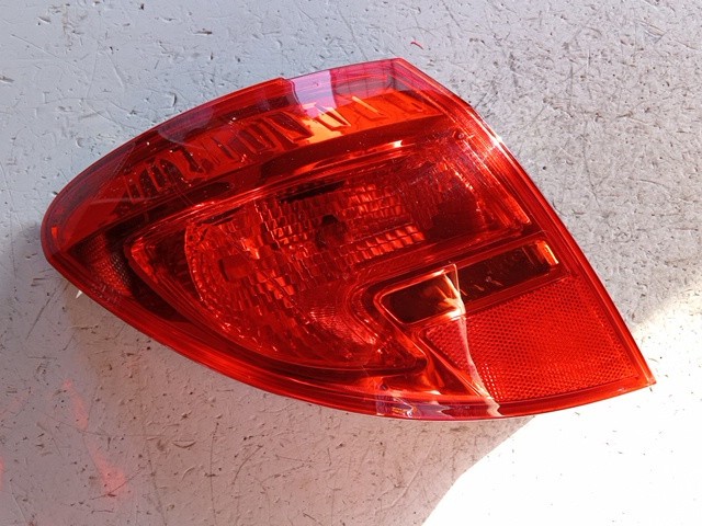 STOP FANALE POSTERIORE SINISTRO PER OPEL Meriva 3° Serie 13434859 (10>)