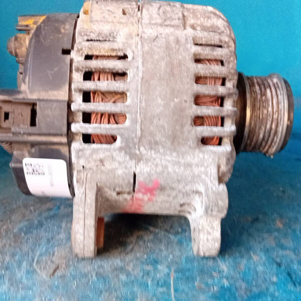 ALTERNATORE PER VOLKSWAGEN Golf 5 Berlina 06F903023C diesel 1968 (03>08)