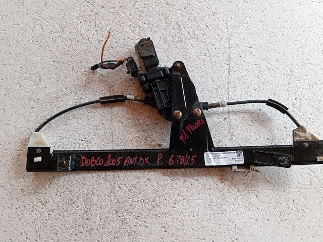 ALZACRISTALLO ELETTRICO ANT. DX PER FIAT Doblo Serie 0517184030E (00>05)