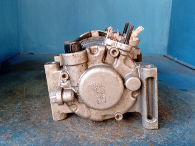 COMPRESSORE A/C PER HYUNDAI iX35 1° Serie DX9FA04 diesel 1685 (10>) - immagine 3