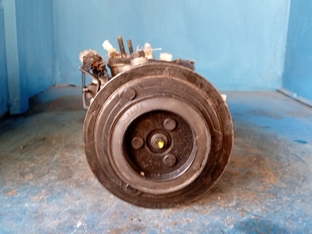 COMPRESSORE A/C PER HYUNDAI iX35 1° Serie DX9FA04 diesel 1685 (10>) - immagine 5
