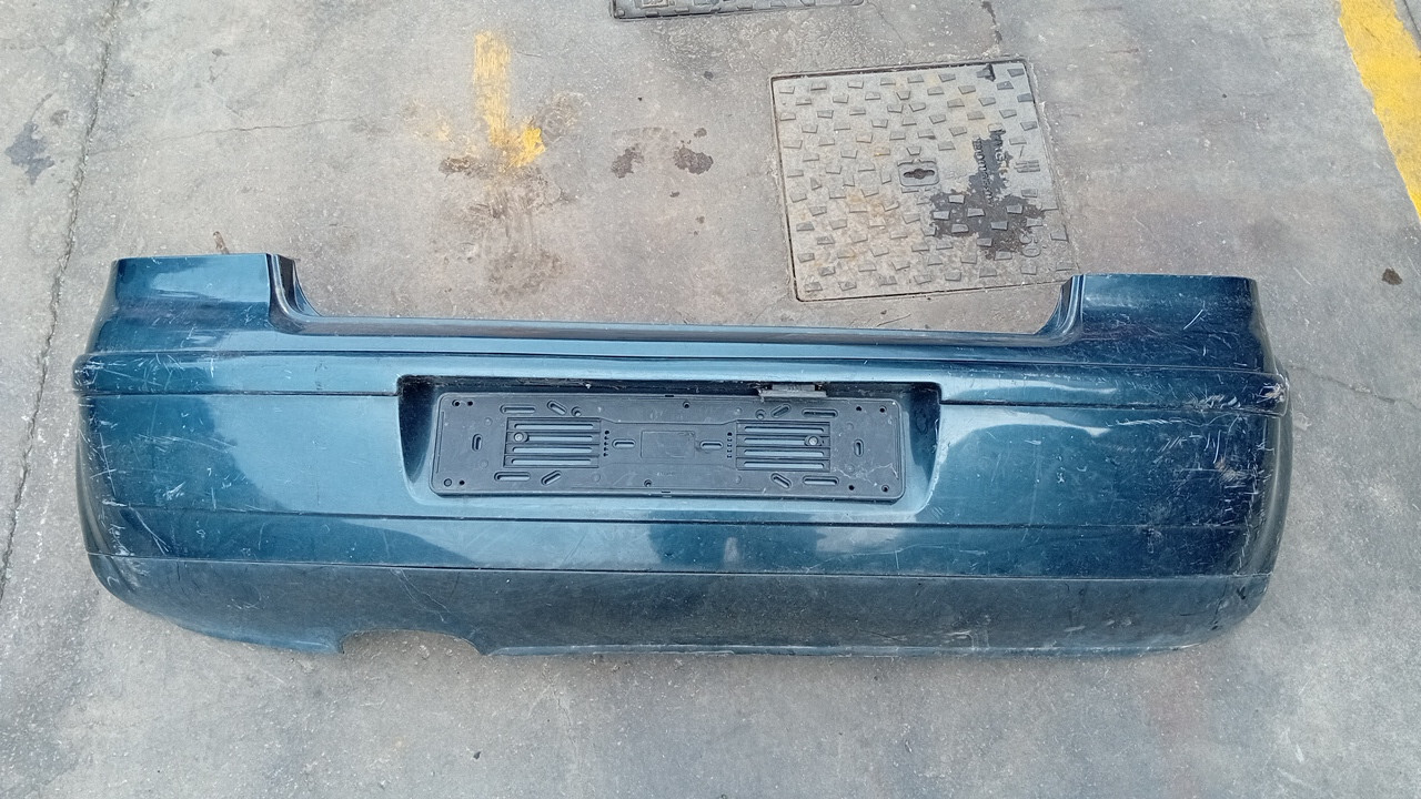 PARAURTI POSTERIORE COMPLETO PER VOLKSWAGEN Polo 4° Serie (01>09)