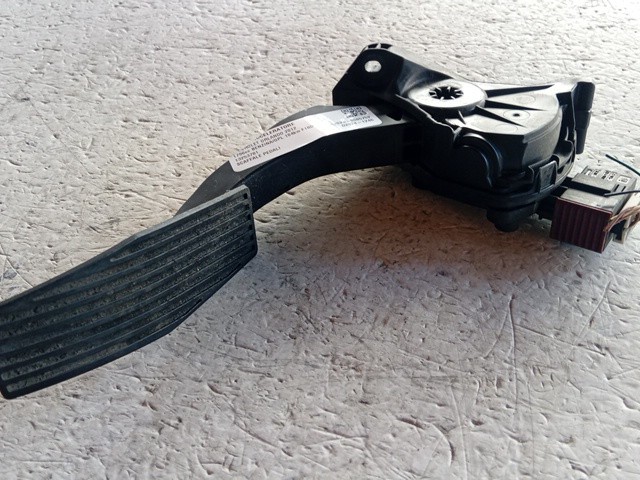 PEDALE ACCELERATORE PER CHEVROLET Orlando 1° Serie 13253781 (10>14) - immagine 5