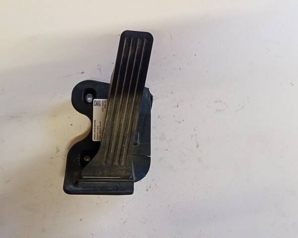 PEDALE ACCELERATORE PER MAZDA CX3 Serie 6PV31204117 (15>)