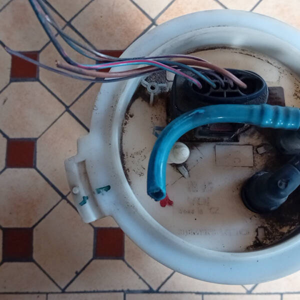 POMPA CARBURANTE PER VOLKSWAGEN Golf 5 Berlina A2C53166109 benzina 1595 (03>08)