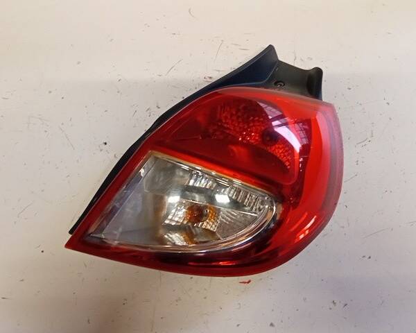 STOP FANALE POSTERIORE DESTRO PER RENAULT Clio Serie 26110202 (08>15)