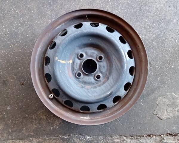 CERCHIO IN FERRO PER TOYOTA Yaris Serie 1NZ (17>20)