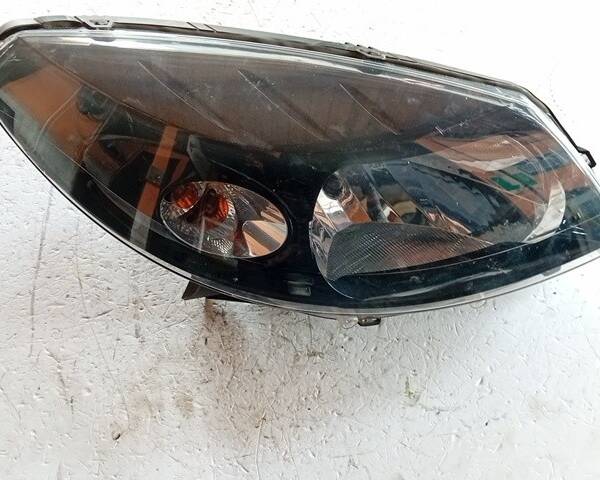 FARO ANTERIORE DESTRO PER DACIA Sandero 1° Serie 0700808007 (08>12)