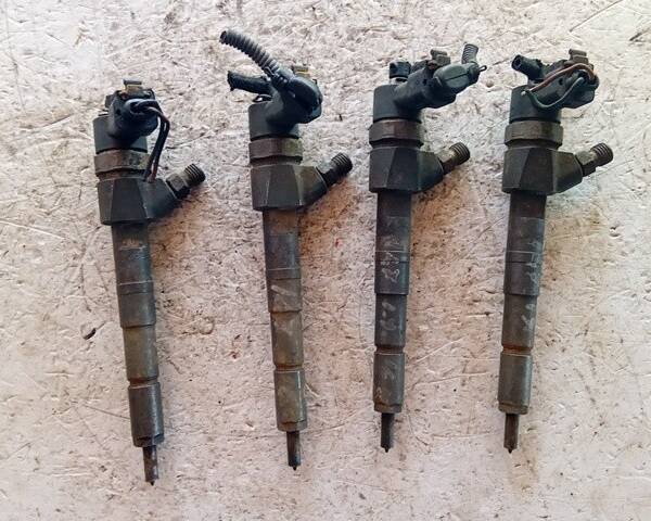 KIT INIETTORI PER ALFA ROMEO 147 Serie (937_) 0445110111 diesel 1910 (05>10)