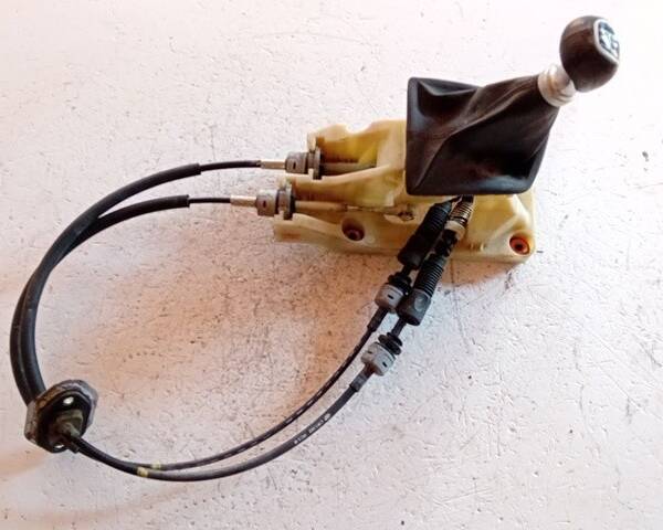 LEVA CAMBIO PIÙ CORDE PER HYUNDAI i20 2° Serie 43700C71004X G4LA (15>)