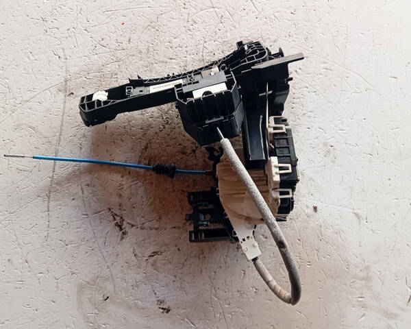 SERRATURA ANTERIORE SINISTRA PER MERCEDES Classe A Serie (W176) A1667200135 (12