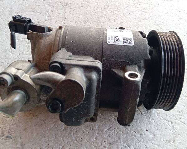 COMPRESSORE A/C PER VOLKSWAGEN Passat Berlina 5° Serie 5N0820803E CFG diesel 1