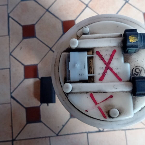 POMPA CARBURANTE PER FIAT Stilo Berlina 5P 0580303017 diesel 1910 (01>10)