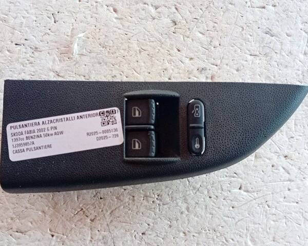 PULSANTIERA ANTERIORE SINISTRA PER SKODA Fabia Berlina 1° Serie 1J3959857A (99